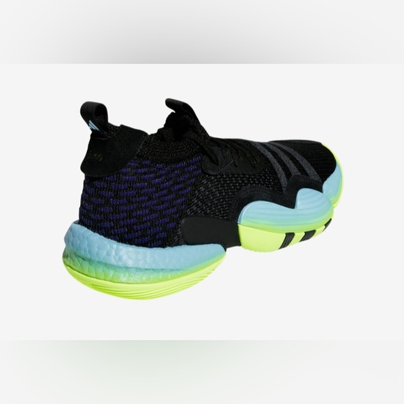 Adidas Trae Young 2.0 Basketball. Men’s 10 - Picture 4 of 5